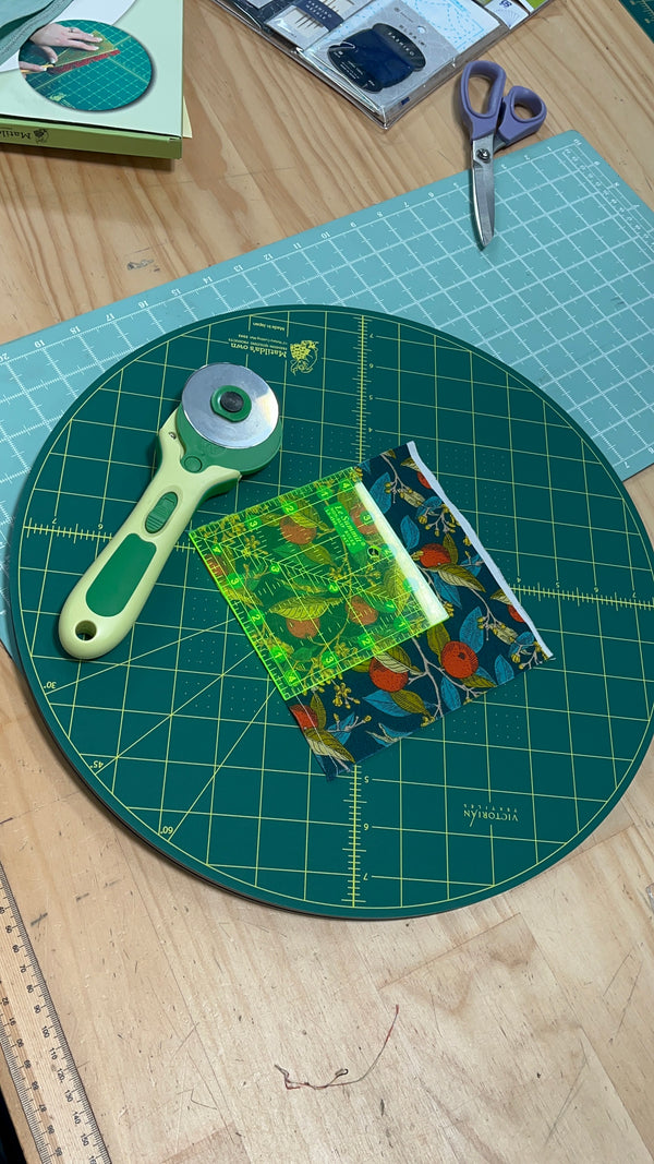 Matilda’s Own 15” Rotating Cutting Mats