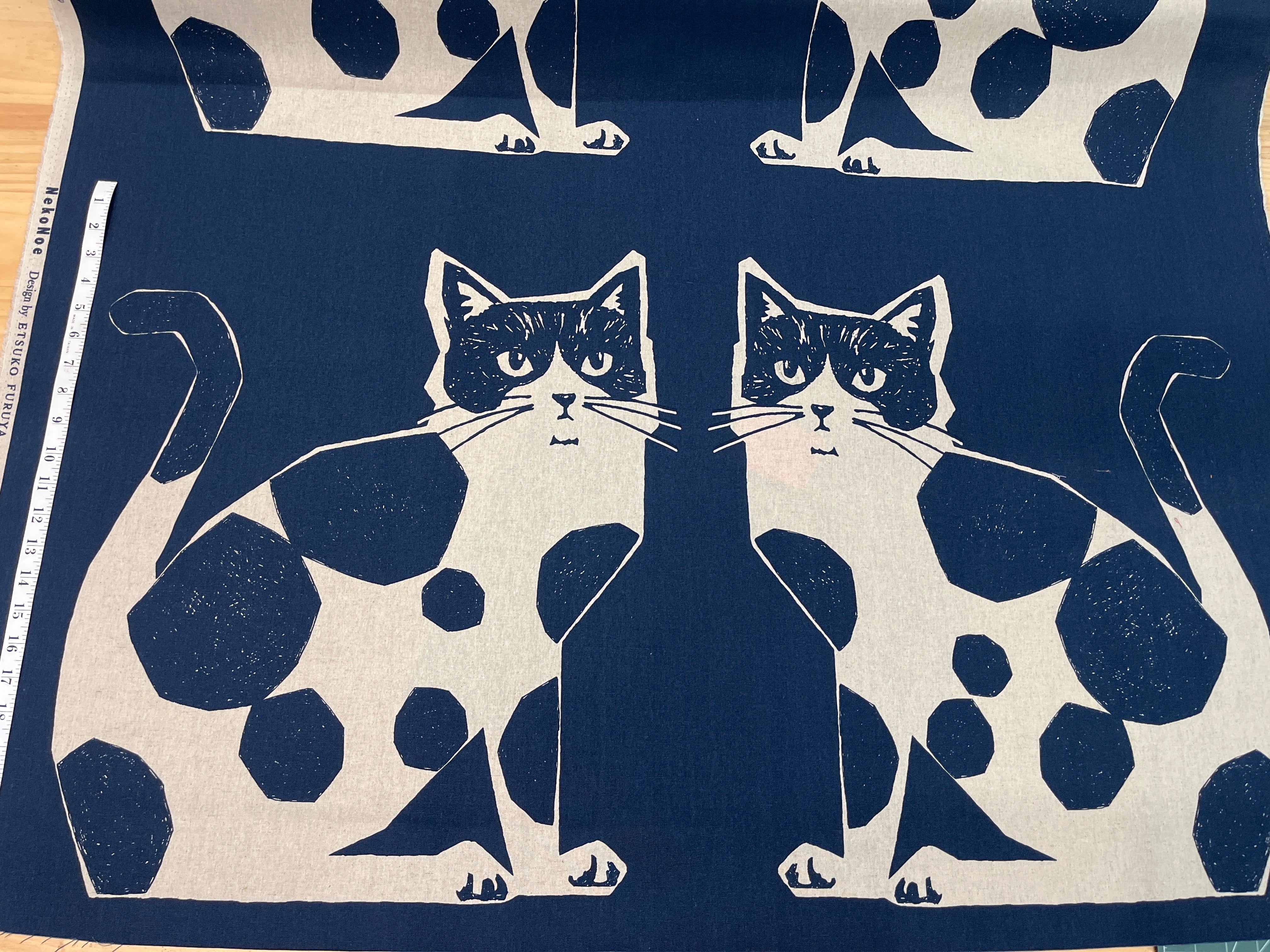 Echino Two Cats – NekoNoe by Etsuko Furuya | Cotton Linen Canvas