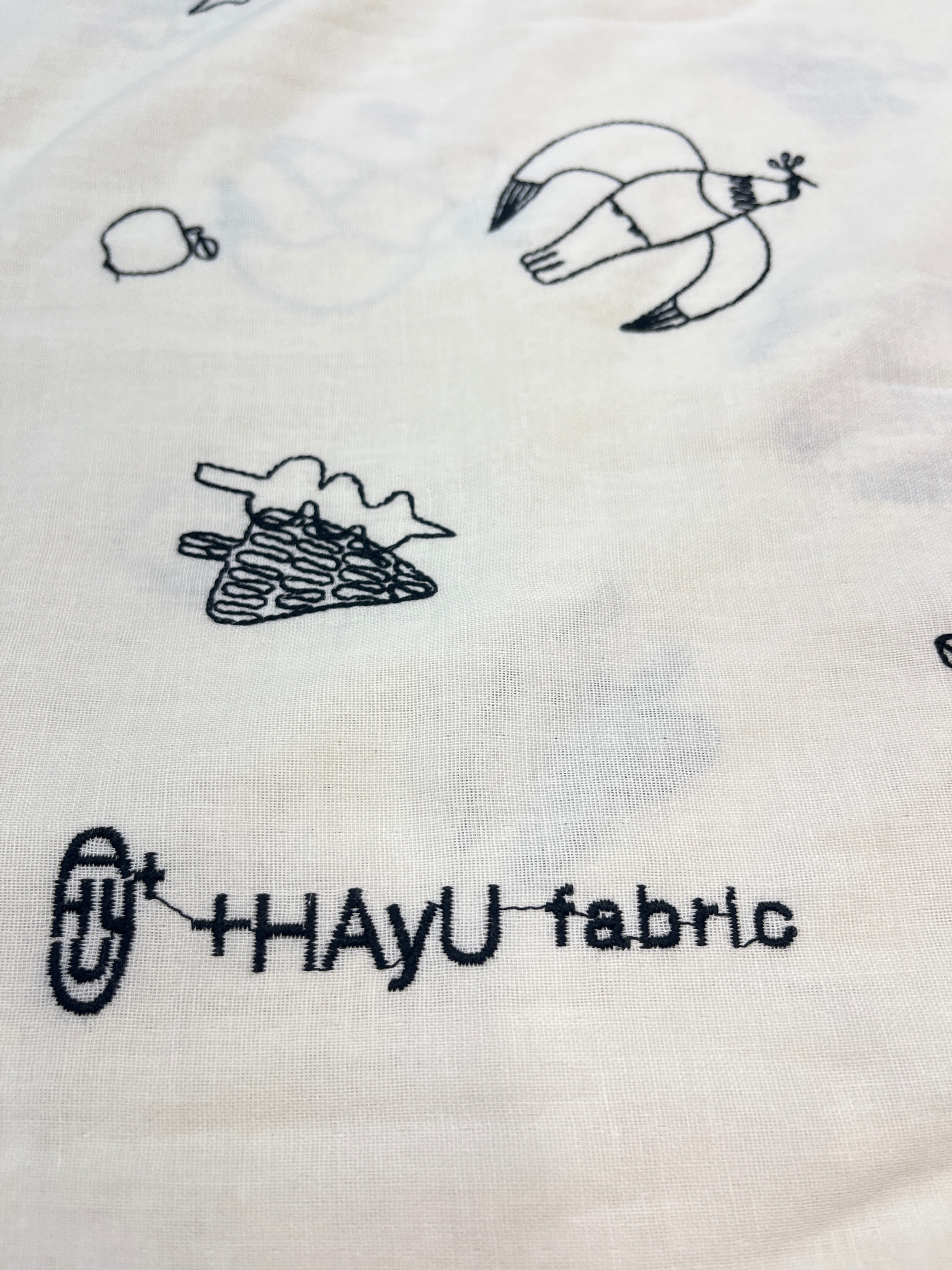 Hayu Embroidered by Manaba Ogwa Doves