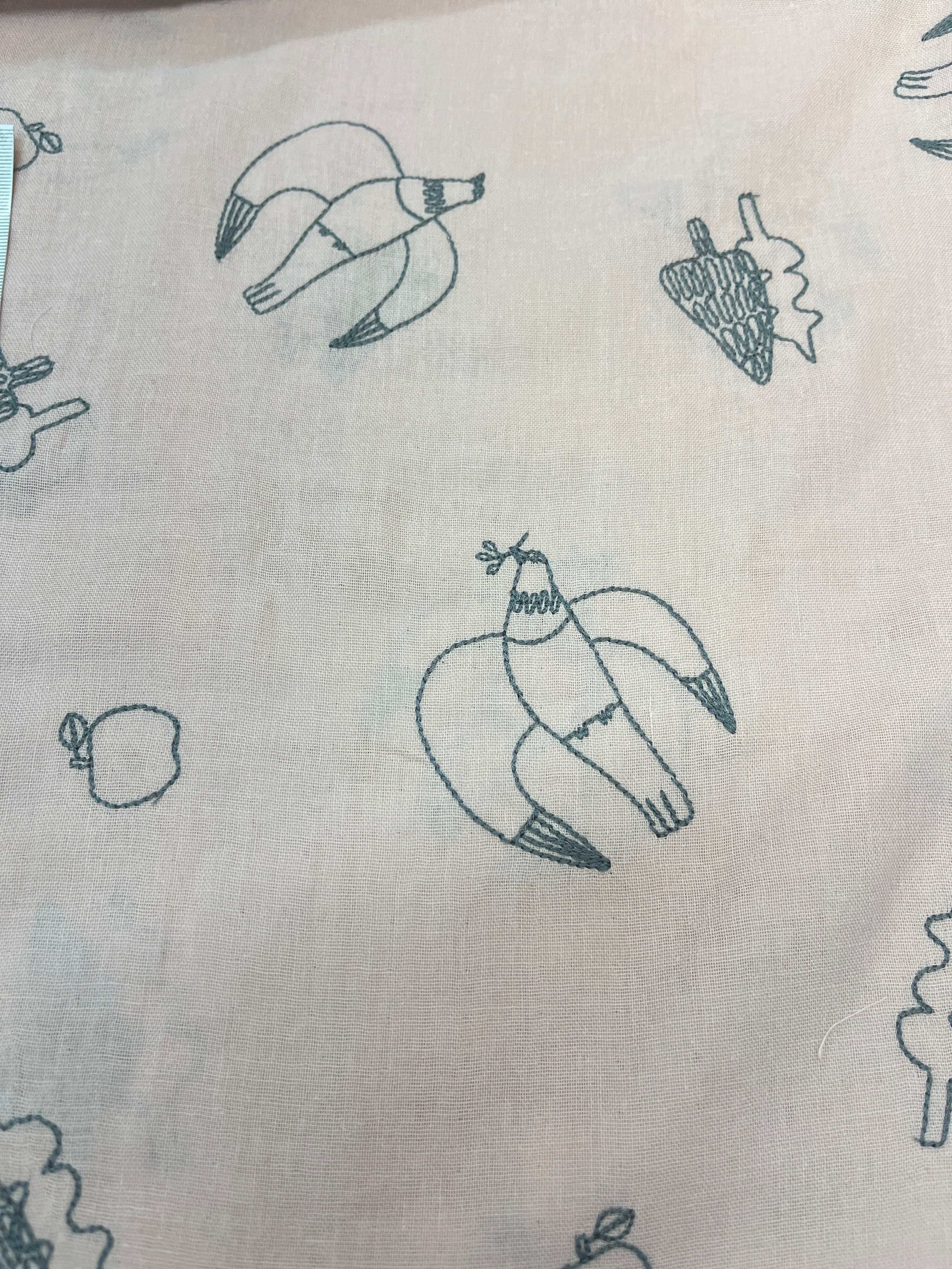 Hayu Embroidered by Manaba Ogwa Doves