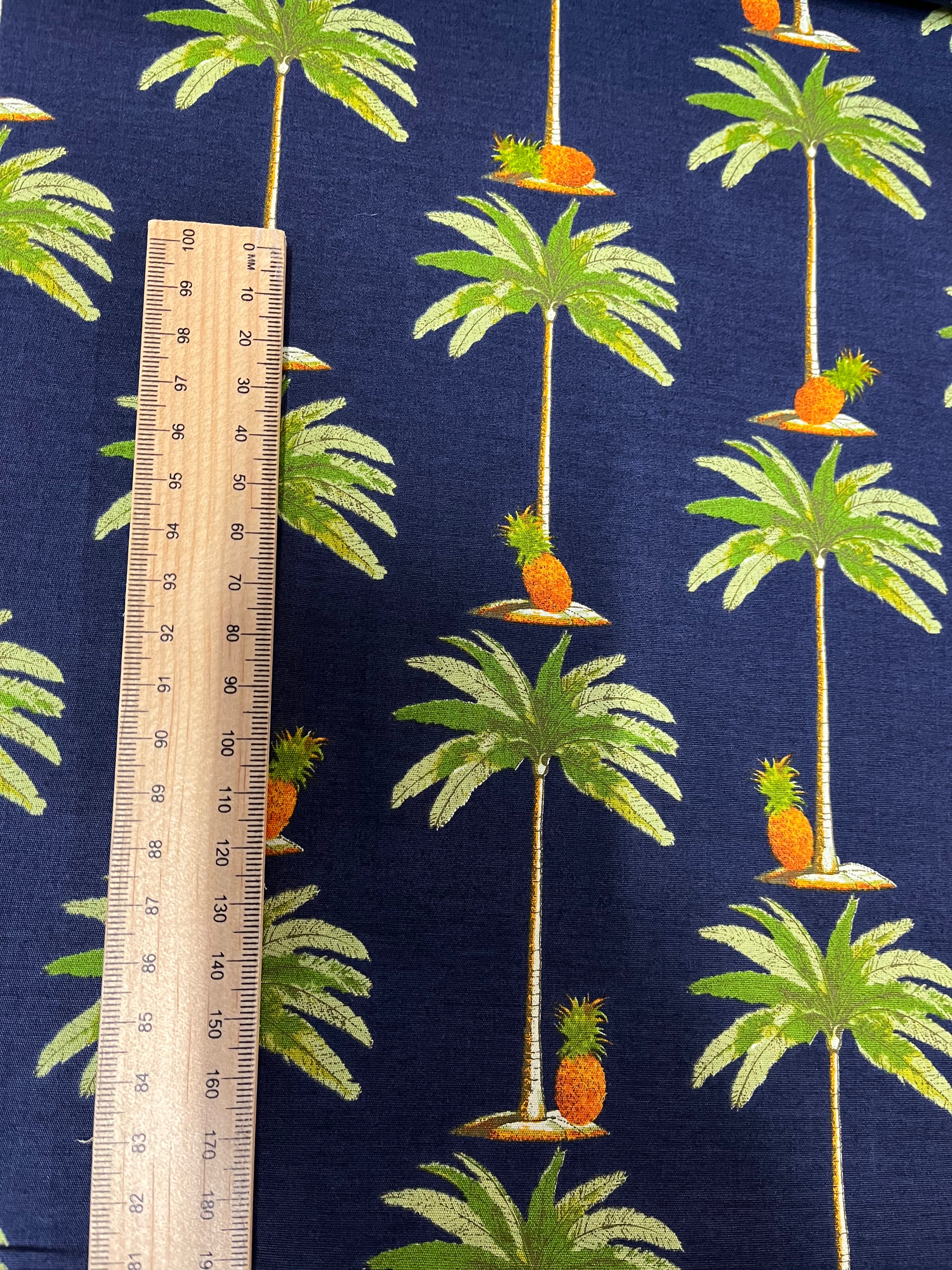 Palms & Pineapples